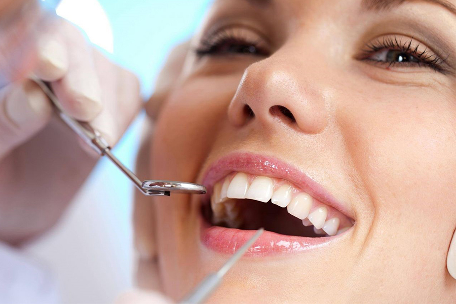 Chế độ Chăm Sóc Sau Khi Trồng Răng